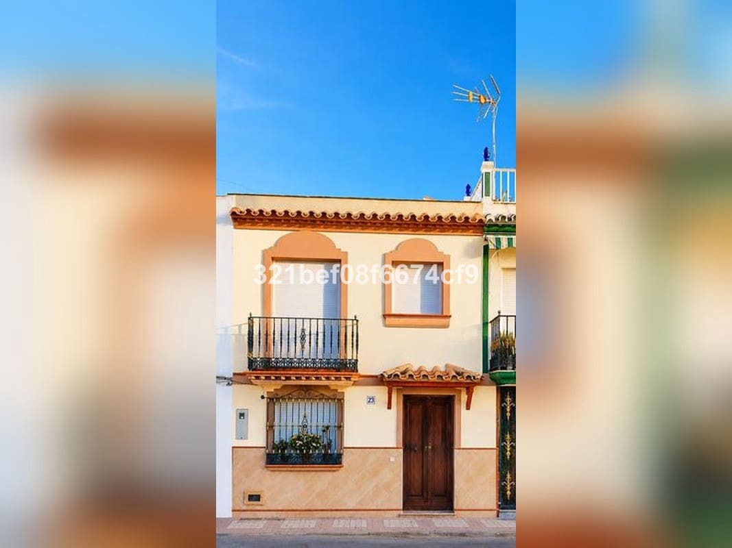 2 makuuhuone Omakotitalo myytävänä paikassa Estepona - 389 000 € (Ref: 10140925)