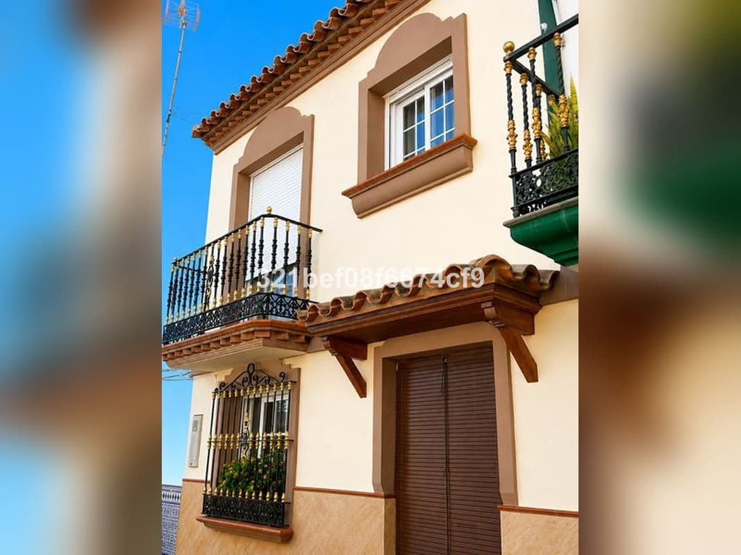 2 makuuhuone Omakotitalo myytävänä paikassa Estepona - 389 000 € (Ref: 10140925)
