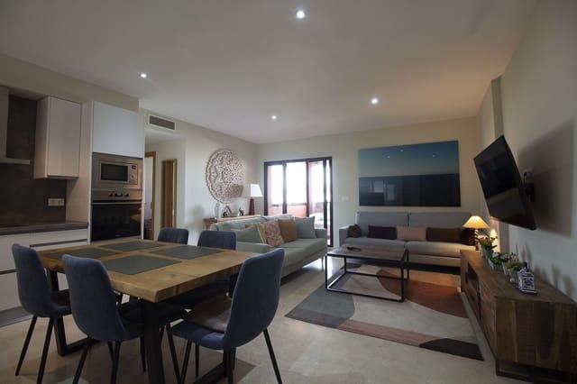 2 Zimmer Apartment zu verkaufen in Puerto de Estepona, Estepona mit Pool Garage - 450.000 € (Ref: 10140932)