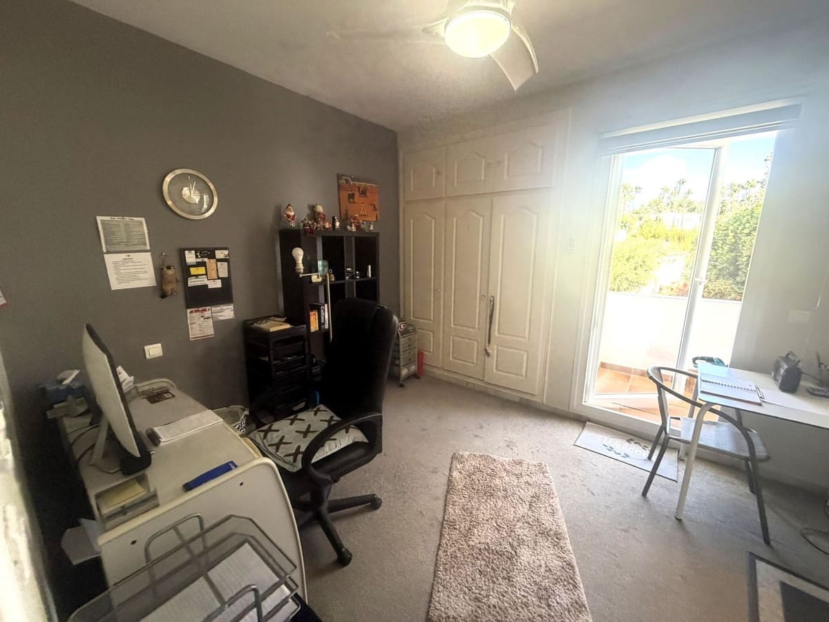 3 soverom Leilighet til salgs i El Paraiso med svømmebasseng - € 469 500 (Ref: 10140942)