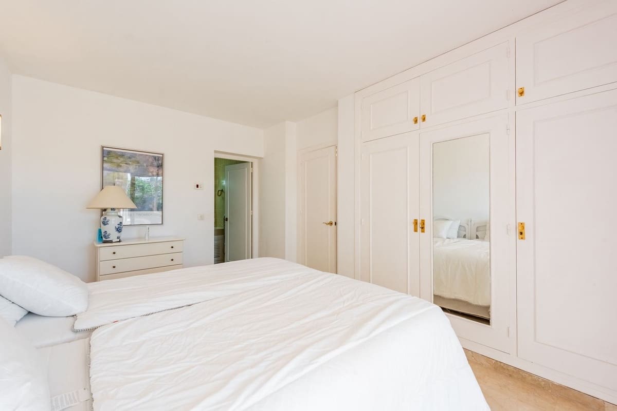 2 chambre Maison de Ville à vendre à Benahavis avec piscine - 490 000 € (Ref: 10140945)