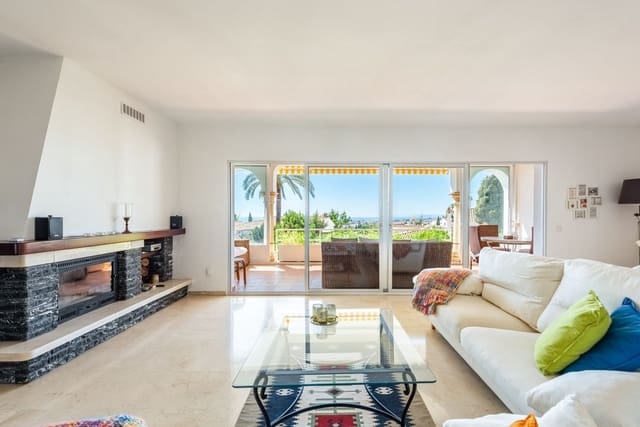 2 chambre Maison de Ville à vendre à El Paraíso, Benahavís avec piscine - 490 000 € (Ref: 10140945)