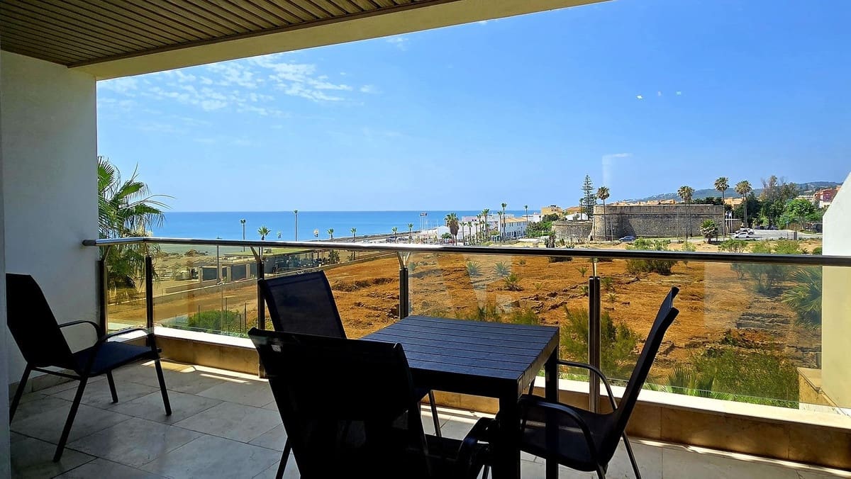 2 sovrum Lägenhet till salu i Manilva med pool garage - 429 000 € (Ref: 10140947)