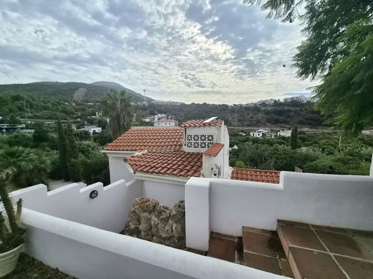 2 soverom Finca/Herregård til salgs i Alhaurin el Grande med svømmebasseng garasje - € 369 000 (Ref: 10140952)