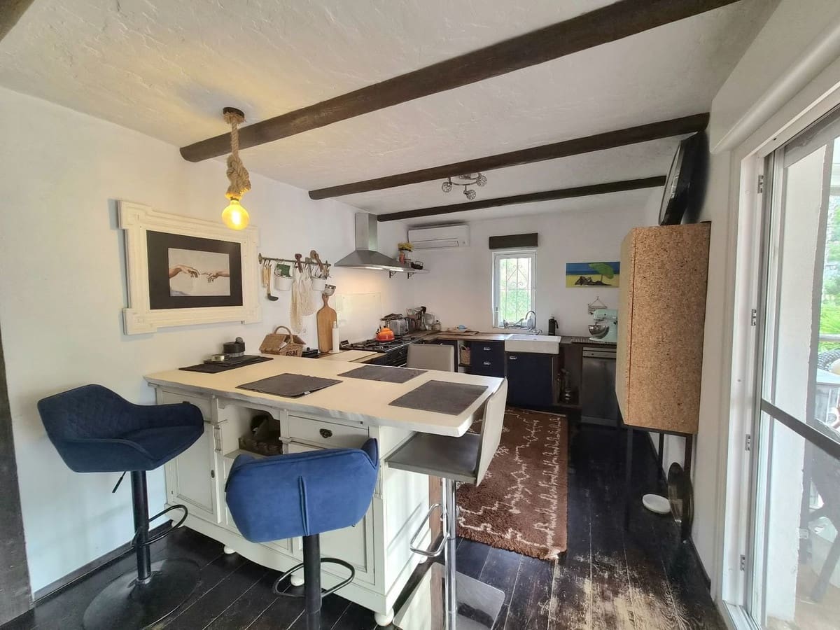 2 soverom Finca/Herregård til salgs i Alhaurin el Grande med svømmebasseng garasje - € 369 000 (Ref: 10140952)