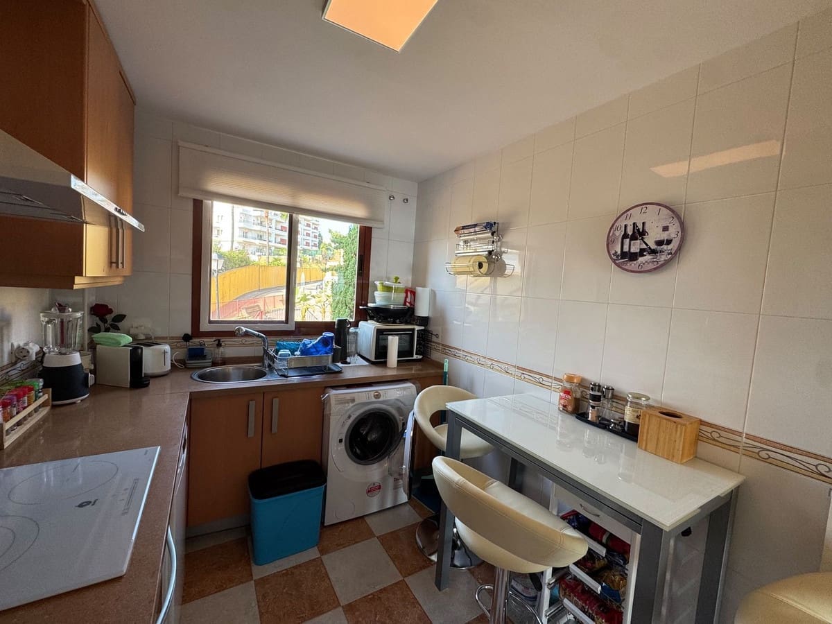 2 soveværelse Lejlighed til salg i Manilva med swimmingpool garage - € 460.000 (Ref: 10140961)