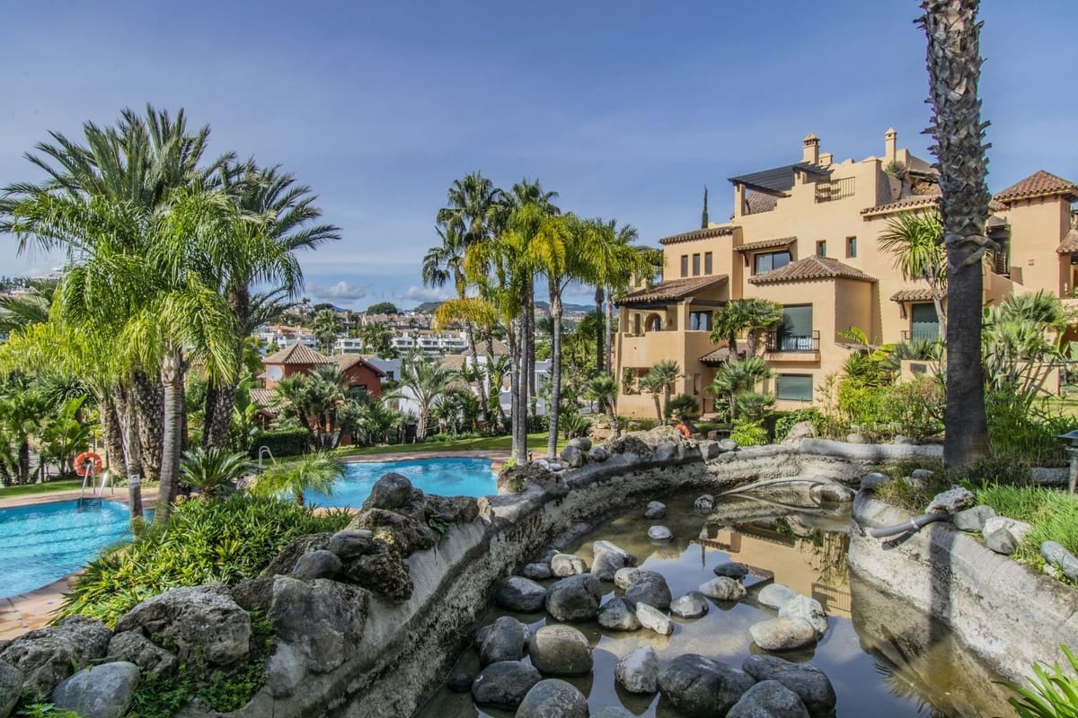 2 Zimmer Apartment zu verkaufen in Atalaya-Isdabe mit Pool Garage - 399.000 € (Ref: 10140966)