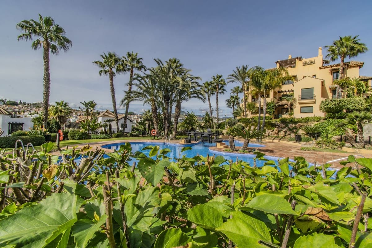 2 Zimmer Apartment zu verkaufen in Atalaya-Isdabe mit Pool Garage - 399.000 € (Ref: 10140966)