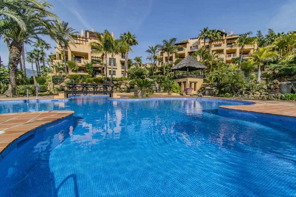2 Zimmer Apartment zu verkaufen in Atalaya-Isdabe mit Pool Garage - 399.000 € (Ref: 10140966)