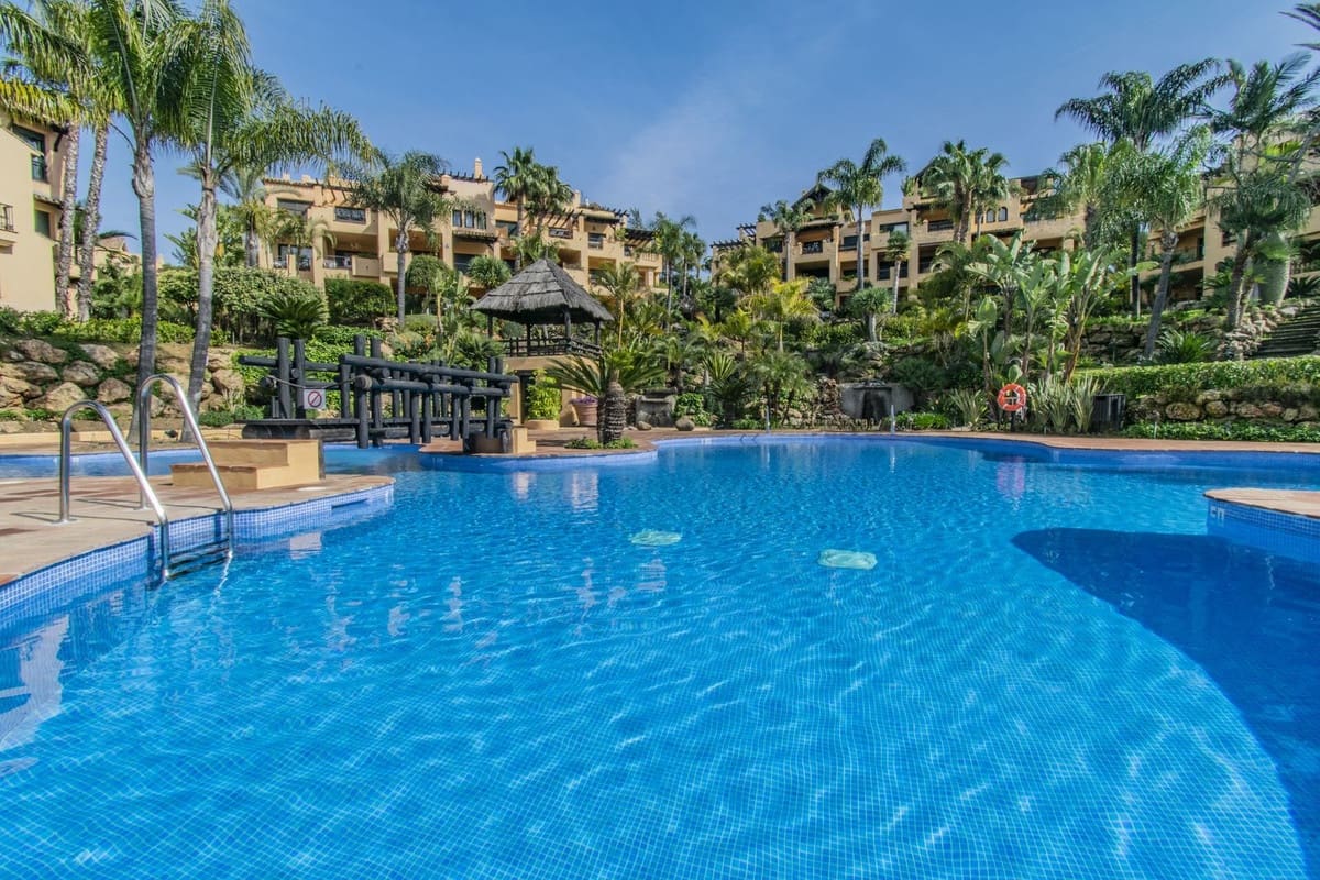 2 Zimmer Apartment zu verkaufen in Atalaya-Isdabe mit Pool Garage - 399.000 € (Ref: 10140966)