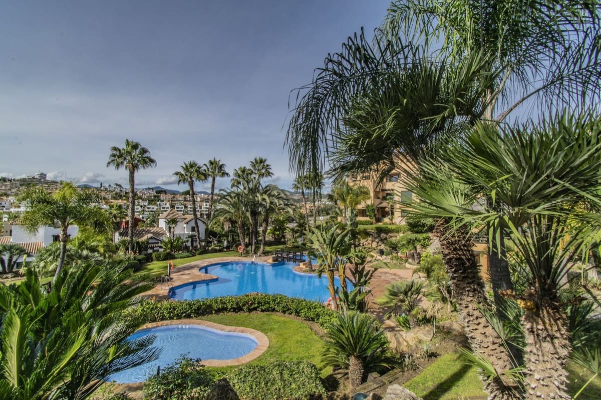2 Zimmer Apartment zu verkaufen in Atalaya-Isdabe mit Pool Garage - 399.000 € (Ref: 10140966)