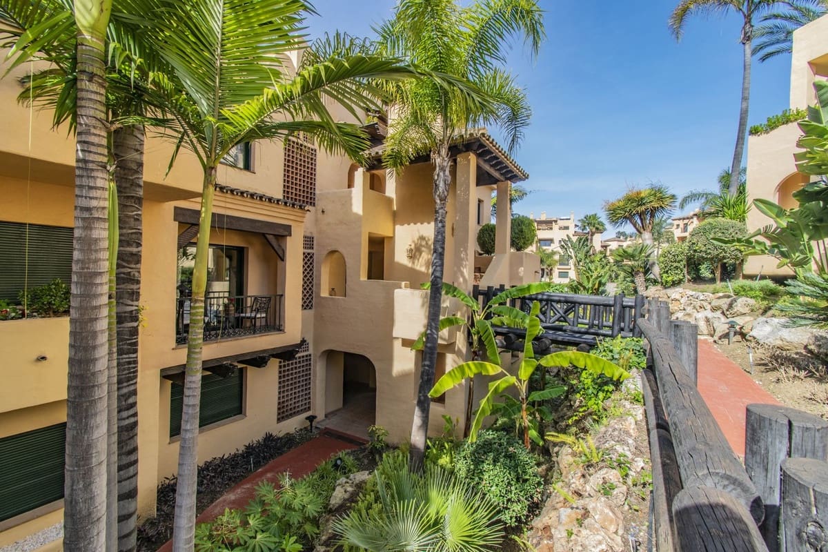2 Zimmer Apartment zu verkaufen in Atalaya-Isdabe mit Pool Garage - 399.000 € (Ref: 10140966)