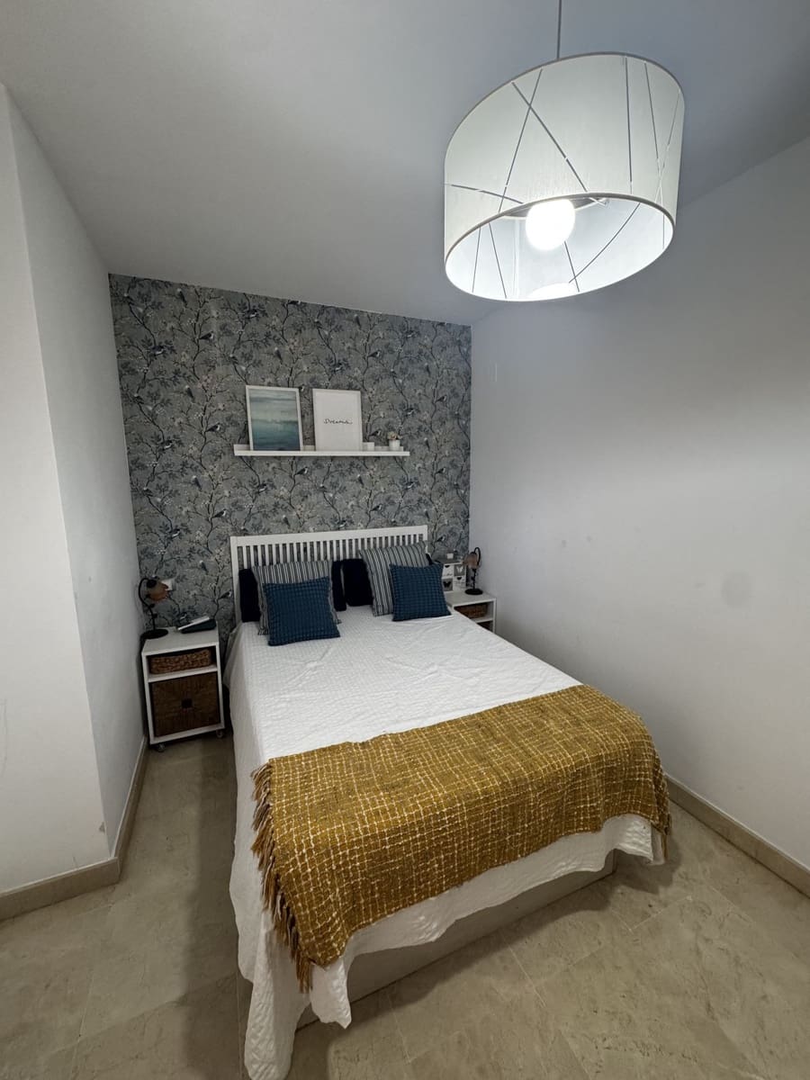 2 soverom Leilighet til salgs i Manilva med svømmebasseng garasje - € 430 000 (Ref: 10140989)