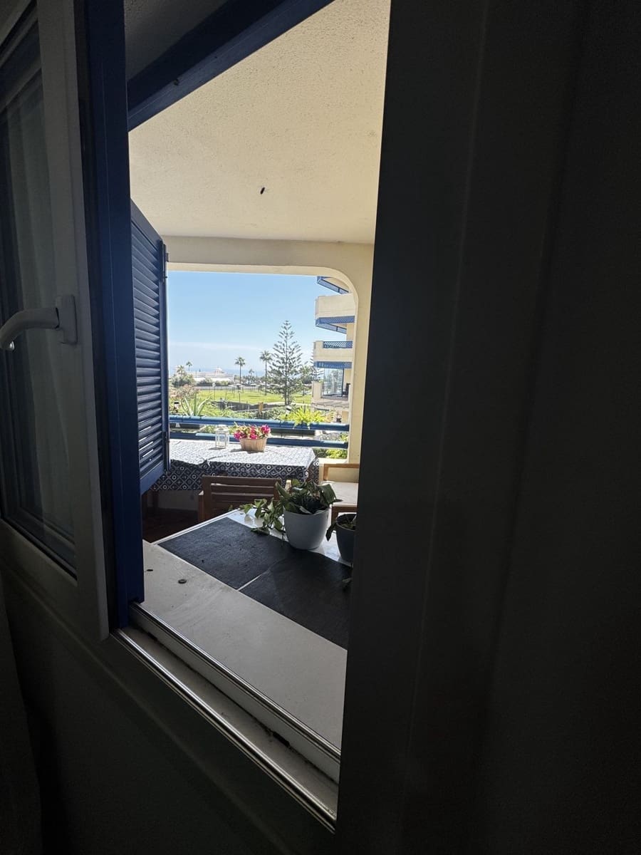 2 soverom Leilighet til salgs i Manilva med svømmebasseng garasje - € 430 000 (Ref: 10140989)