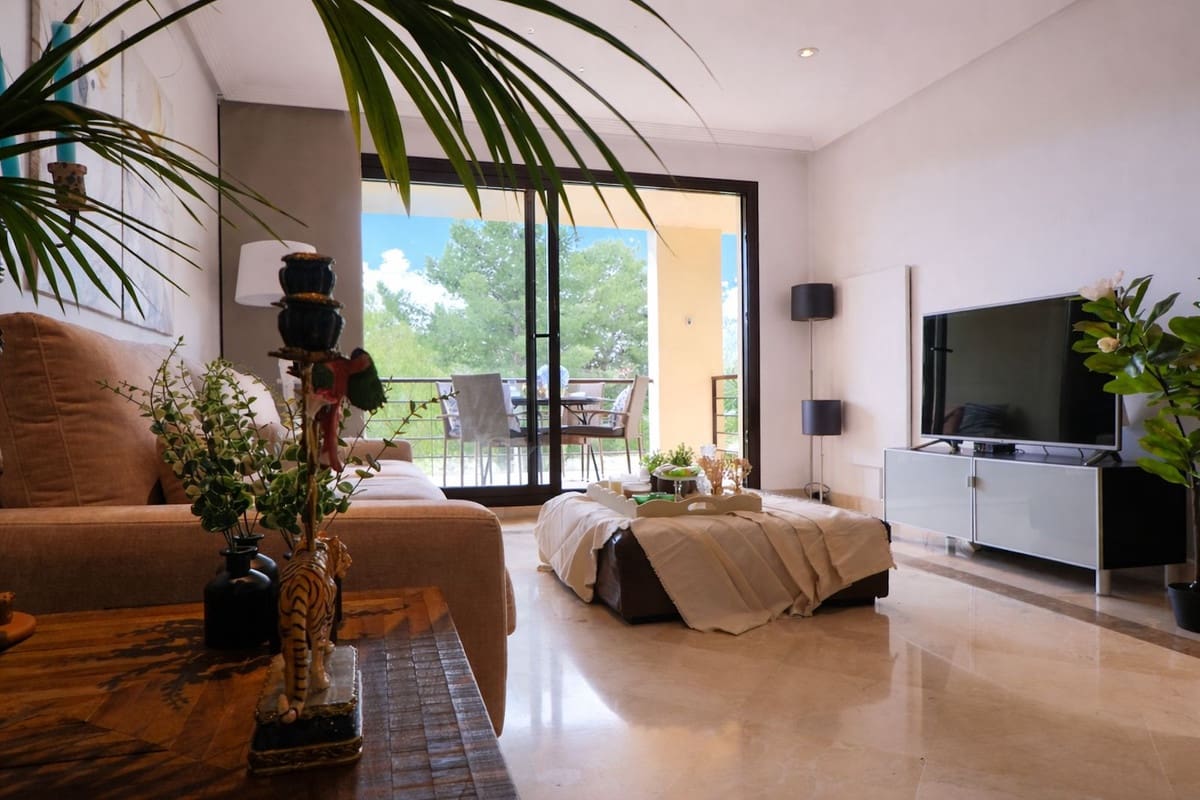 2 sypialnia Apartament na sprzedaż w Benahavis z basenem garażem - 389 000 € (Ref: 10141000)