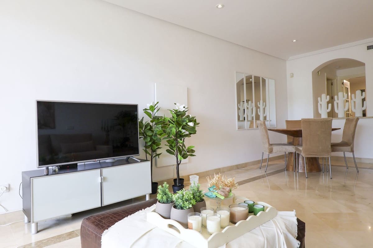 2 sypialnia Apartament na sprzedaż w Benahavis z basenem garażem - 389 000 € (Ref: 10141000)