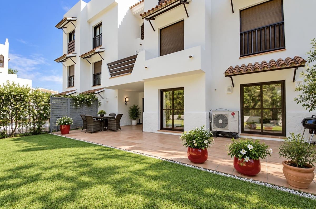 2 camera da letto Appartamento in vendita in Estepona con piscina garage - 345.000 € (Rif: 10141004)