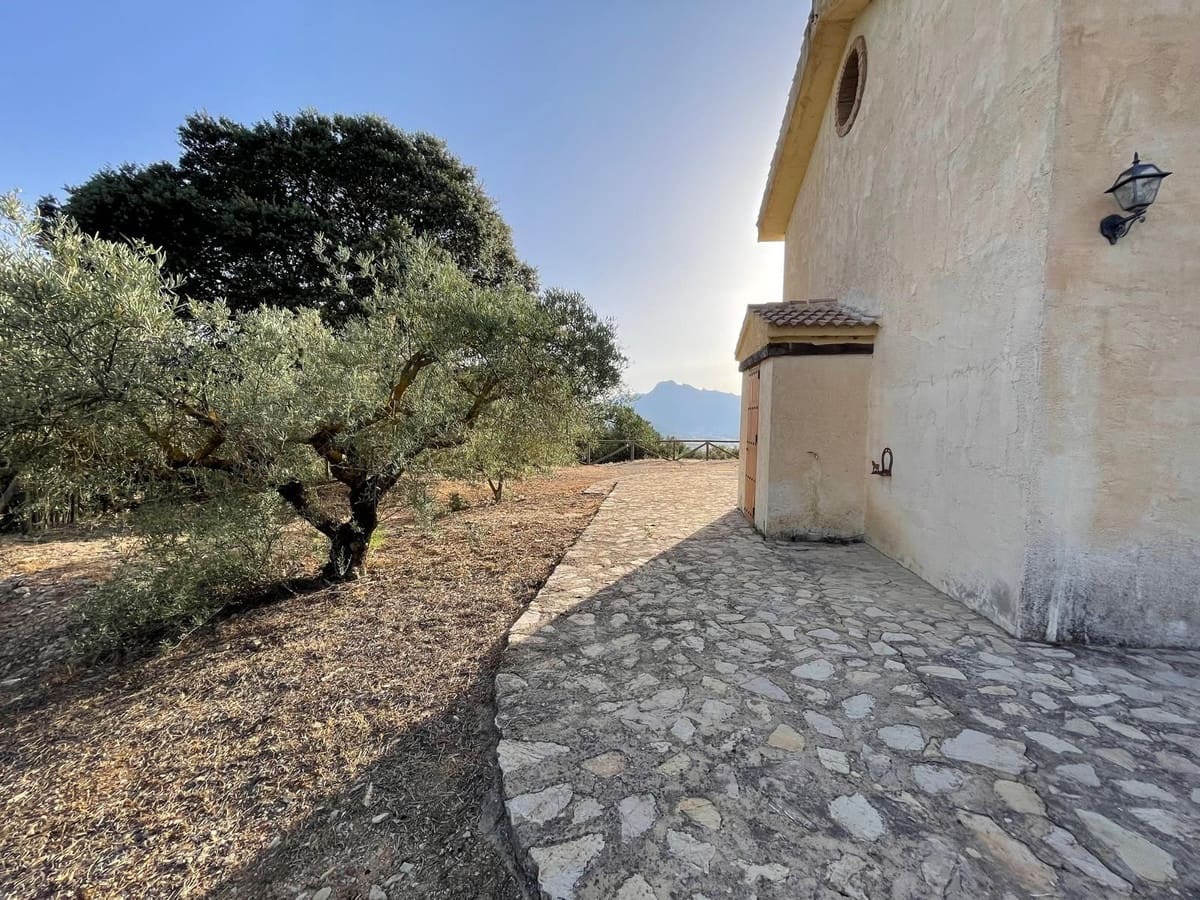 3 camera da letto Finca/Casa di Campagna in vendita in Alfarnate con garage - 380.000 € (Rif: 10141018)