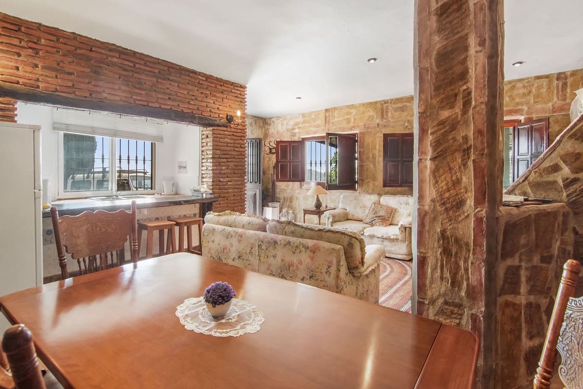 2 camera da letto Finca/Casa di Campagna in vendita in Iznate con piscina garage - 169.000 € (Rif: 10141027)