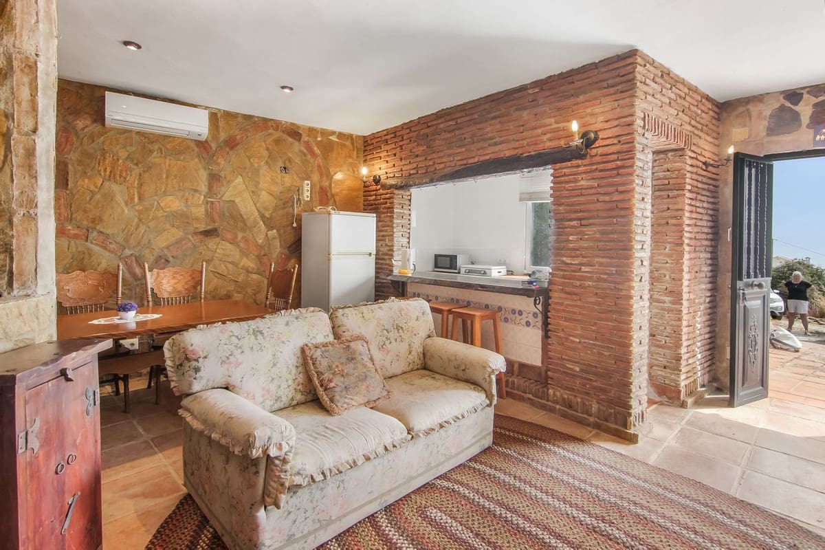 2 camera da letto Finca/Casa di Campagna in vendita in Iznate con piscina garage - 169.000 € (Rif: 10141027)