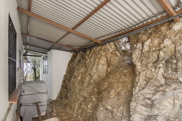 2 camera da letto Finca/Casa di Campagna in vendita in Iznate con piscina garage - 169.000 € (Rif: 10141027)