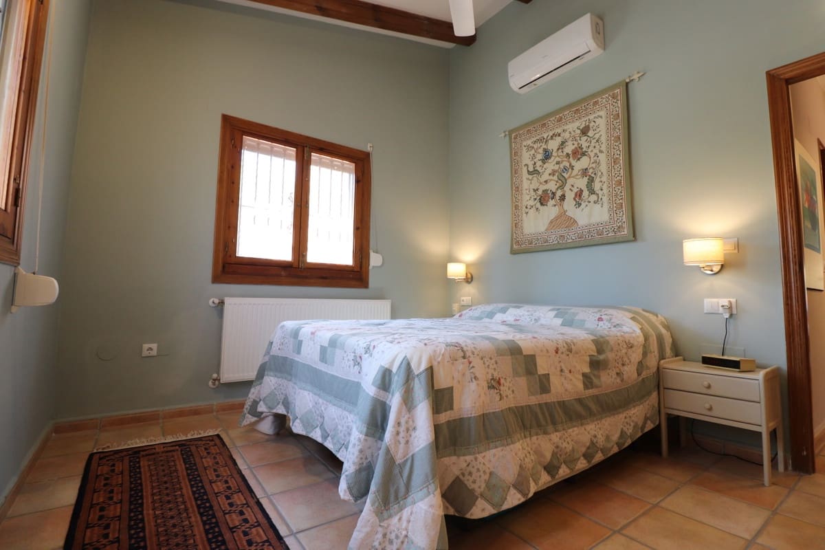 7 soveværelse Villa til salg i Catral med swimmingpool garage - € 975.000 (Ref: 10141242)
