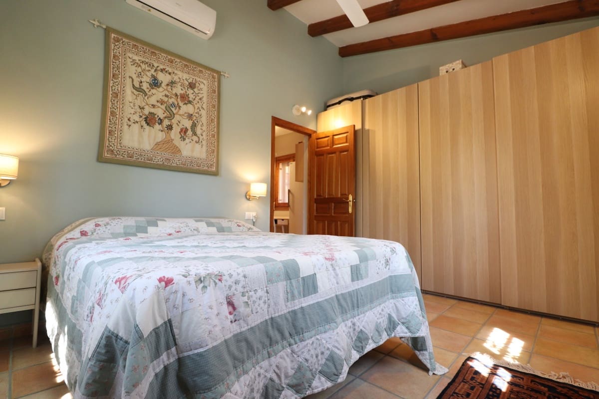 7 soveværelse Villa til salg i Catral med swimmingpool garage - € 975.000 (Ref: 10141242)