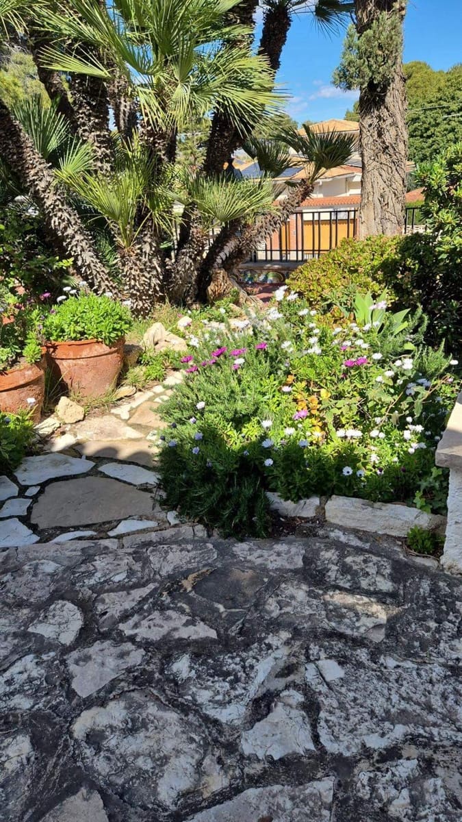 6 Zimmer Villa zu verkaufen in Alicante / Alacant Stadt mit Pool Garage - 1.350.000 € (Ref: 10141271)