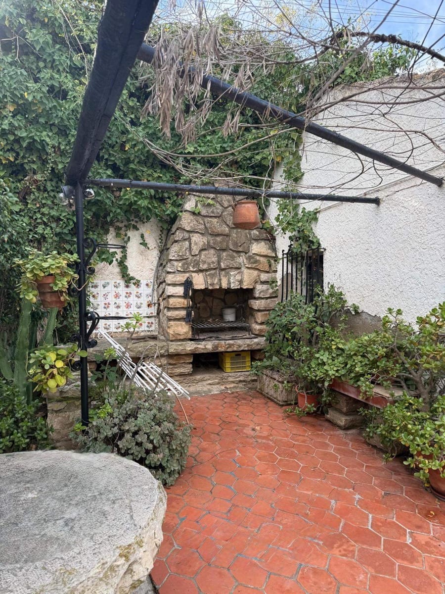 6 Zimmer Villa zu verkaufen in Alicante / Alacant Stadt mit Pool Garage - 1.350.000 € (Ref: 10141271)
