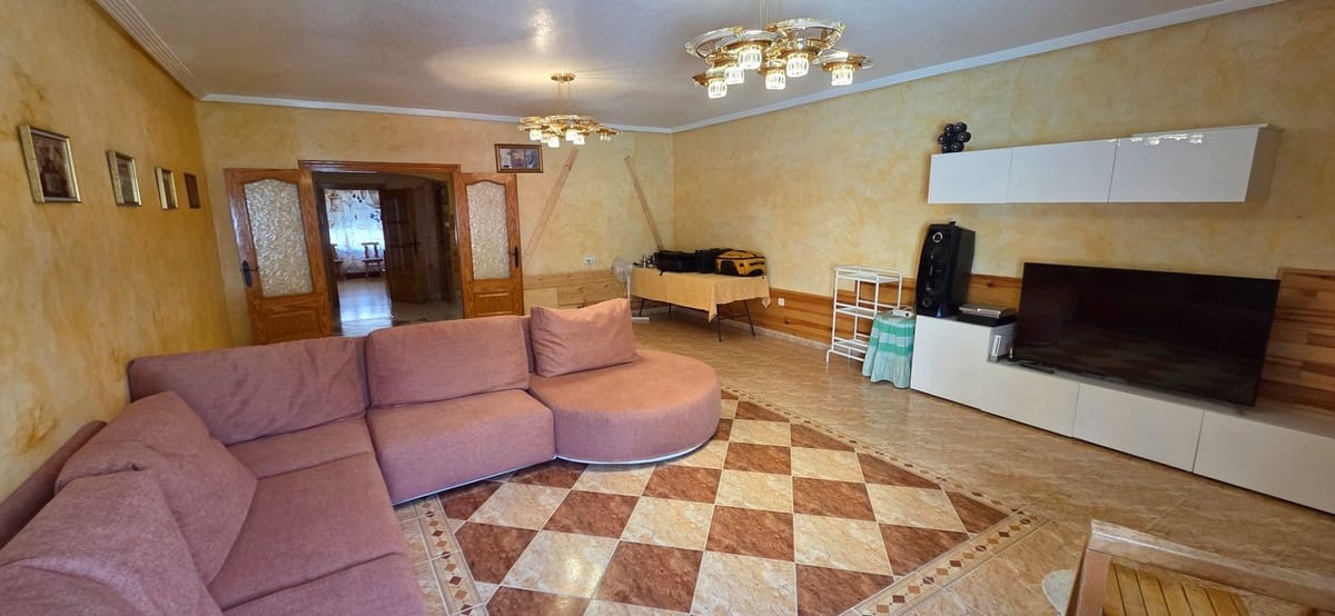 5 camera da letto Casa in vendita in San Isidro con piscina garage - 325.000 € (Rif: 10141272)