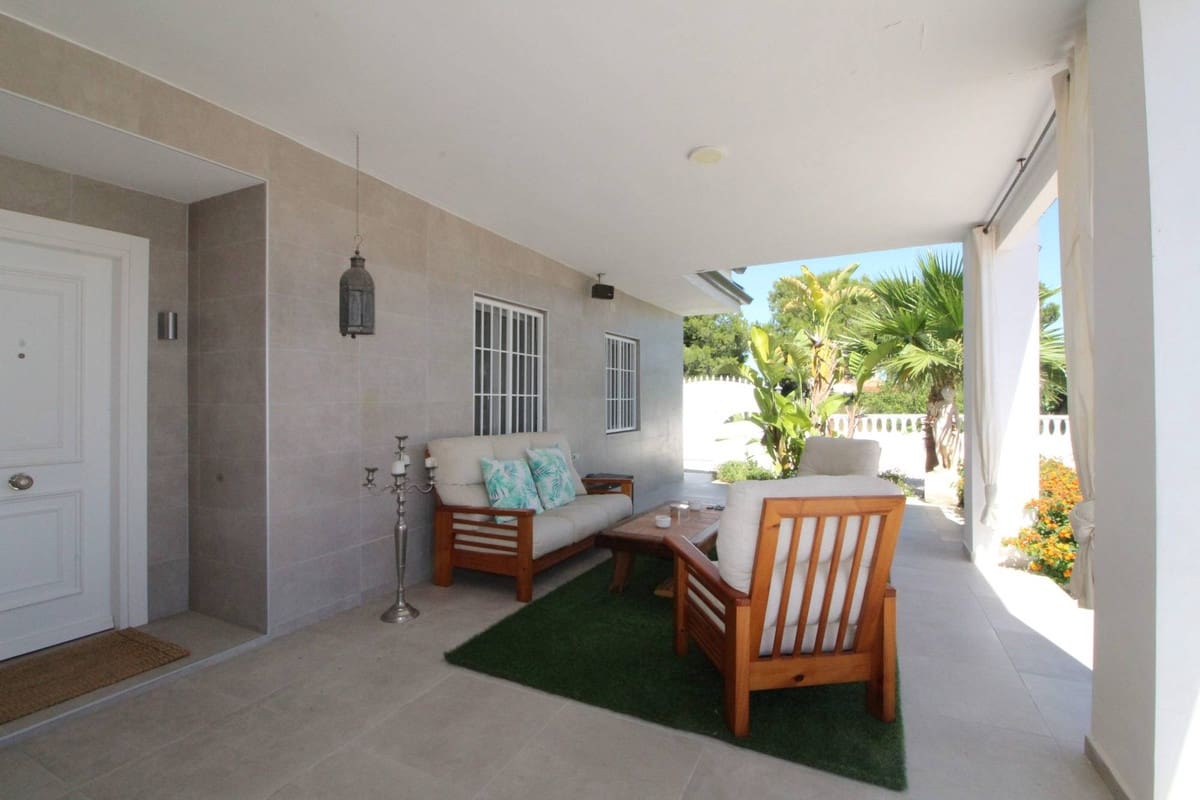 3 sovrum Villa till salu i Elche / Elx med pool garage - 498 750 € (Ref: 10141275)