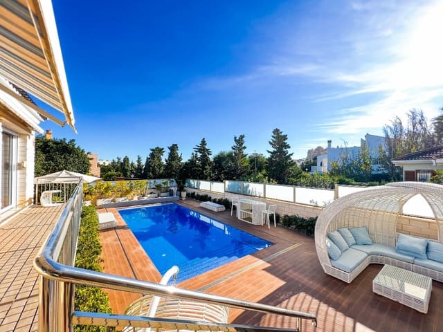 5 soverom Villa til salgs i Los Europeos, Torrevieja med svømmebasseng - € 1 170 000 (Ref: 10141287)