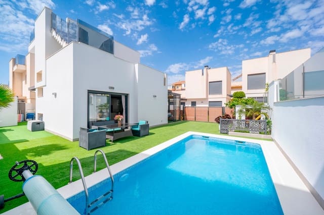 5 makuuhuone Huvila myytävänä paikassa Puerto Deportivo, Torrevieja mukana uima-altaan - 559 000 € (Ref: 10141289)