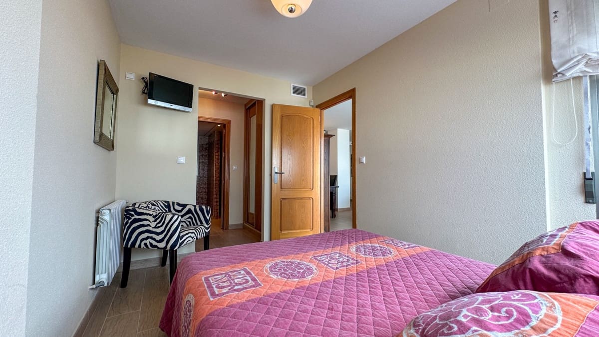 4 sypialnia Apartament na sprzedaż w Torrevieja z basenem garażem - 680 000 € (Ref: 10141291)