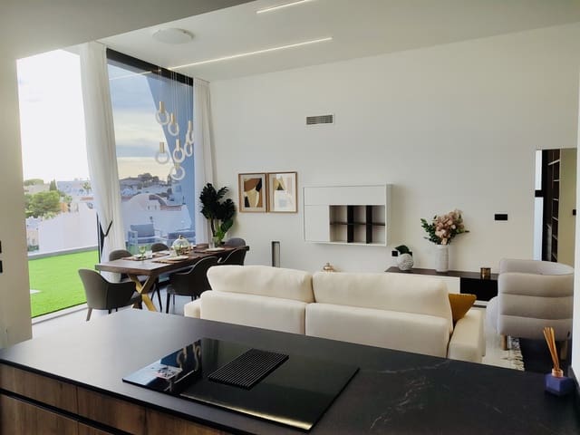 3 soverom Villa til salgs i Los Altos med svømmebasseng garasje - € 650 000 (Ref: 10141298)