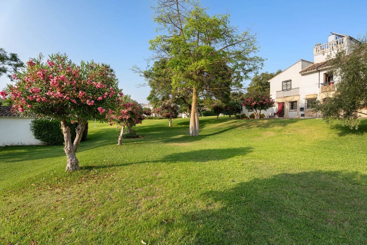 2 soveværelse Byhus til salg i Marbella med swimmingpool - € 370.000 (Ref: 10142132)