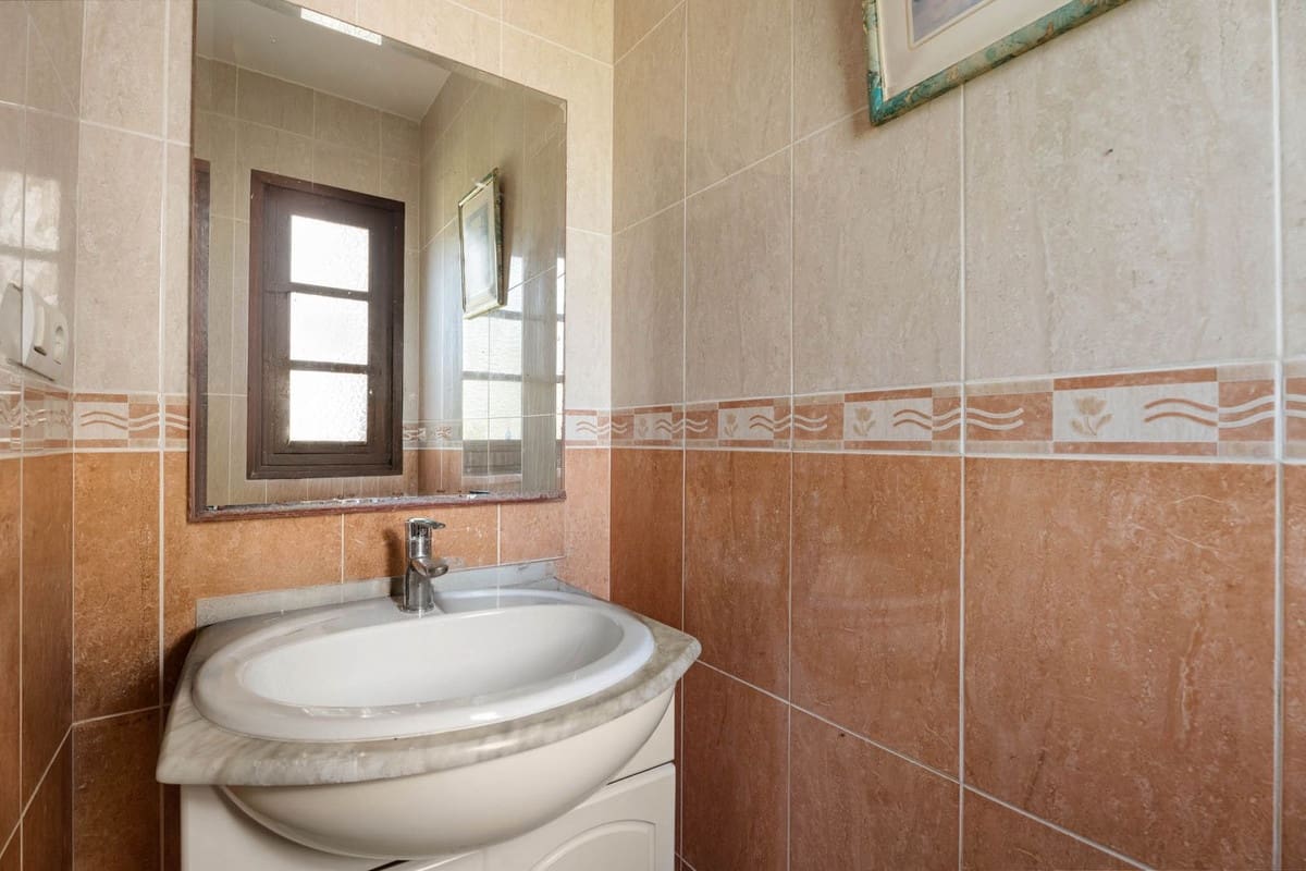 2 soveværelse Byhus til salg i Marbella med swimmingpool - € 370.000 (Ref: 10142132)