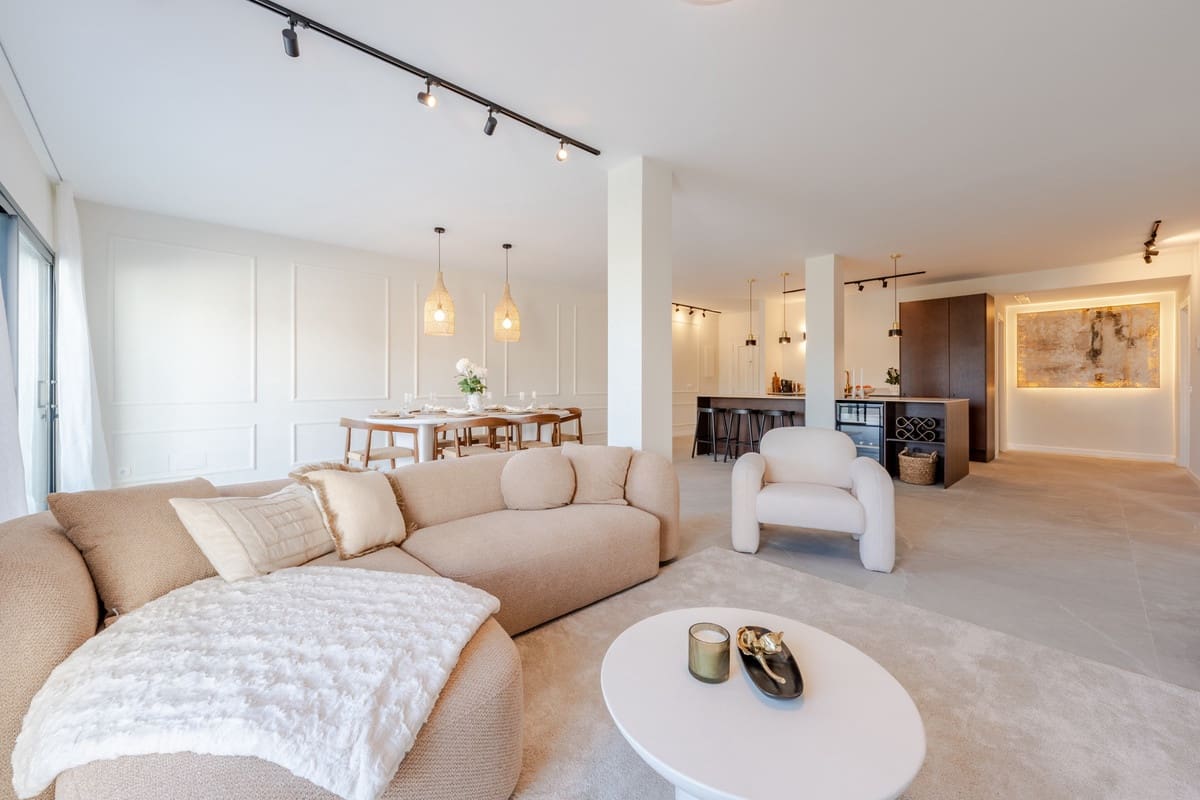 3 slaapkamer Appartement te koop in La Quinta met zwembad garage - € 835.000 (Ref: 10142148)