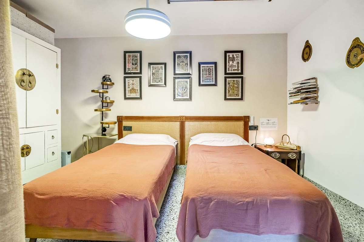 2 bedroom Townhouse for sale in Malaga city - € 244,000 (Ref: 10142156)