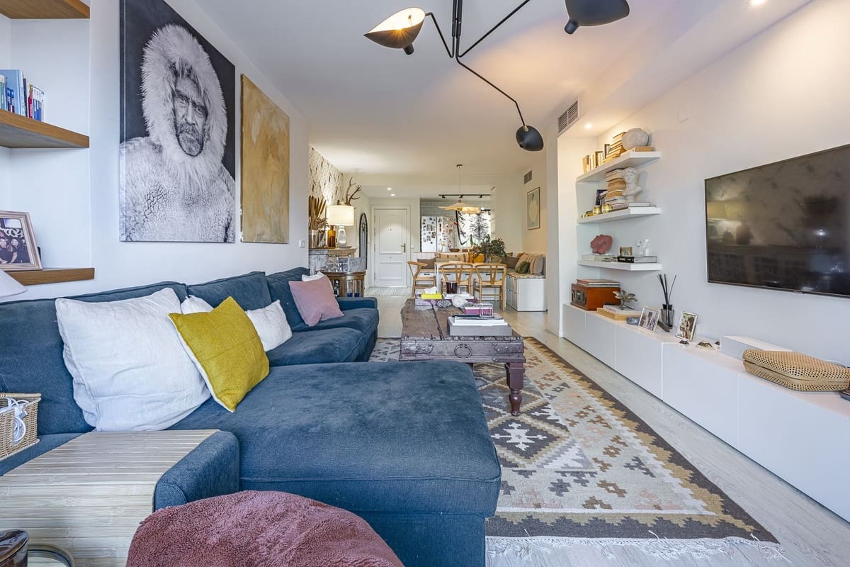 2 soverom Leilighet til salgs i Guadalmina med svømmebasseng garasje - € 460 000 (Ref: 10142169)