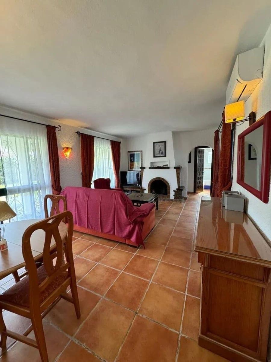 3 soverom Villa til salgs i Estepona med garasje - € 1 050 000 (Ref: 10142174)