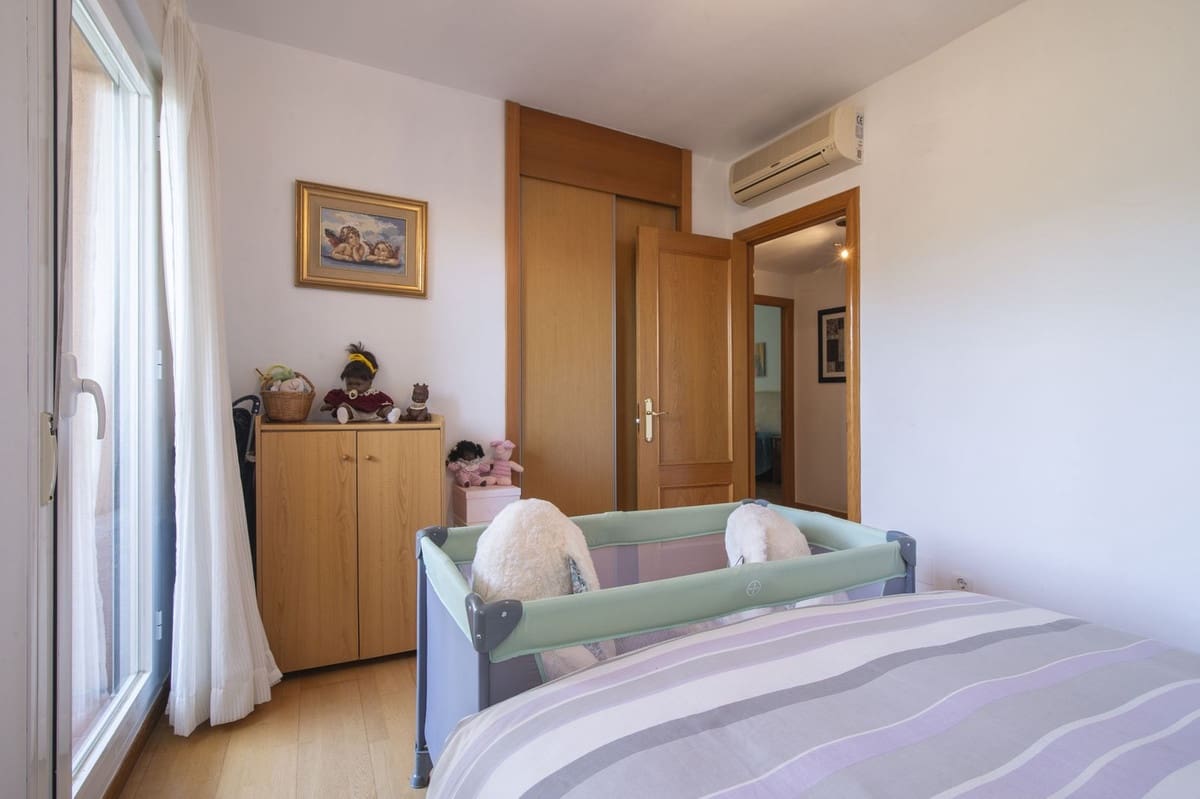 3 soverom Villa til salgs i Estepona med svømmebasseng garasje - € 390 000 (Ref: 10142181)