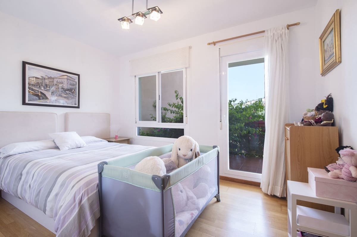 3 soverom Villa til salgs i Estepona med svømmebasseng garasje - € 390 000 (Ref: 10142181)
