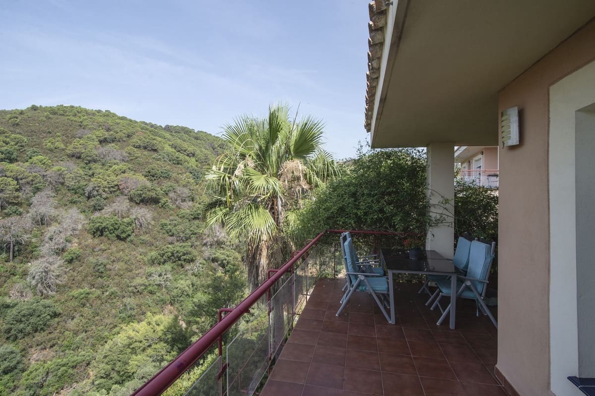 3 soverom Villa til salgs i Estepona med svømmebasseng garasje - € 390 000 (Ref: 10142181)