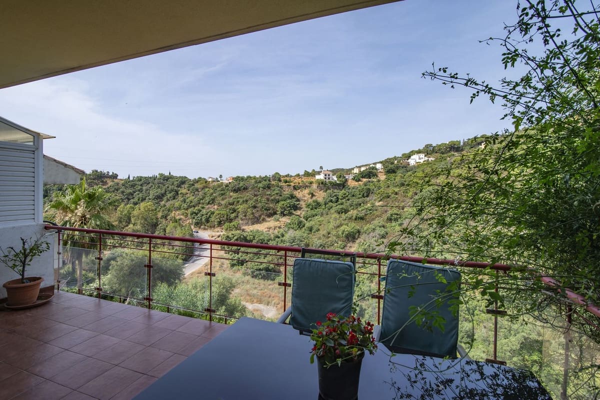 3 soverom Villa til salgs i Estepona med svømmebasseng garasje - € 390 000 (Ref: 10142181)