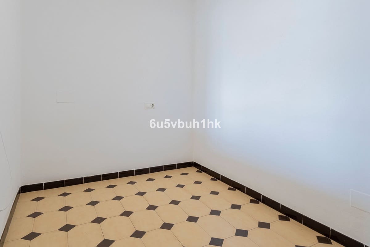 3 soveværelse Lejlighed til salg i Fuengirola med garage - € 198.000 (Ref: 10142200)