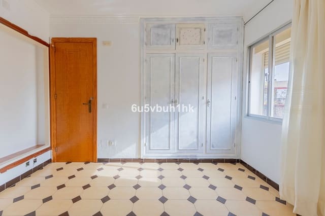 3 soveværelse Lejlighed til salg i Playa de los Boliches, Fuengirola med garage - € 198.000 (Ref: 10142200)