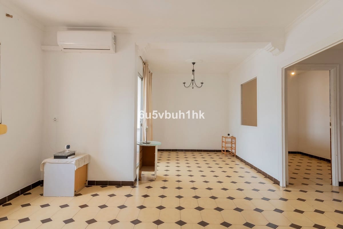 3 soveværelse Lejlighed til salg i Fuengirola med garage - € 198.000 (Ref: 10142200)