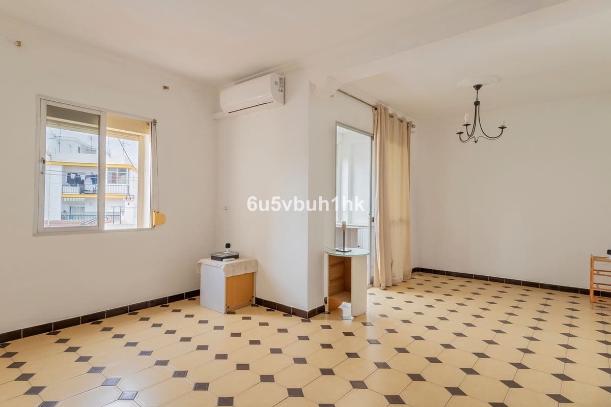 3 soveværelse Lejlighed til salg i Fuengirola med garage - € 198.000 (Ref: 10142200)