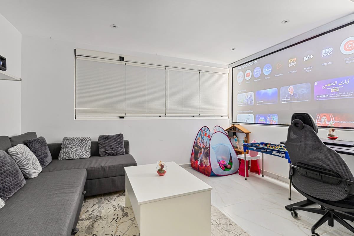 4 chambre Appartement à vendre à Marbella avec piscine garage - 1 200 000 € (Ref: 10142203)